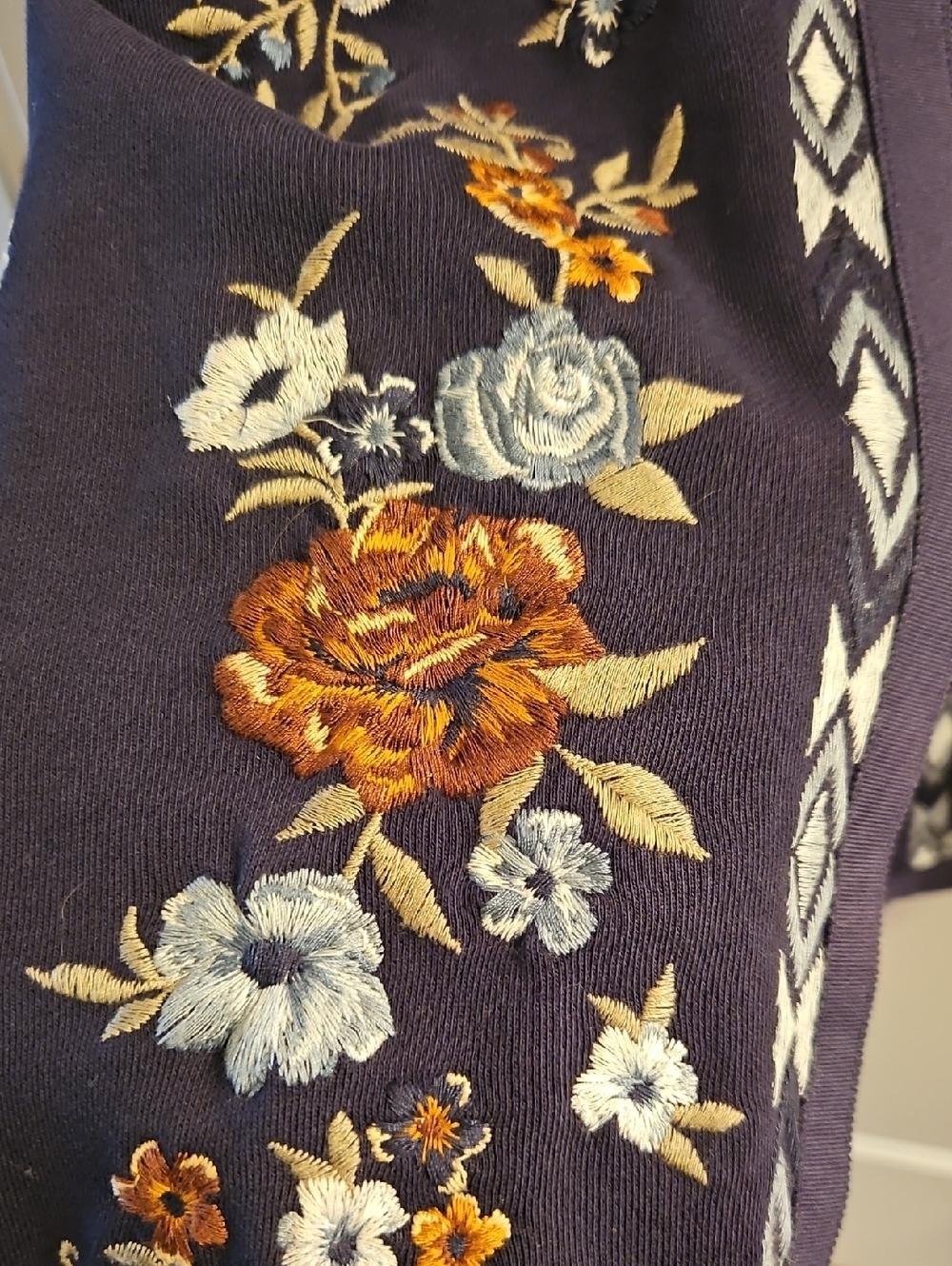 NWT DRIFTWOOD Navy Shelly Floral Embroidered Hooded Cardigan, XL, Eclectic - Picture 5 of 11